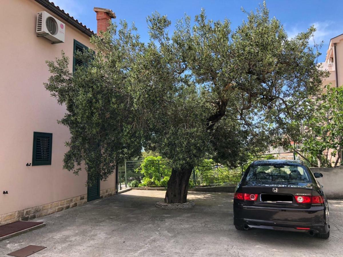 Villa Oliva Makarska Eksteriør bilde